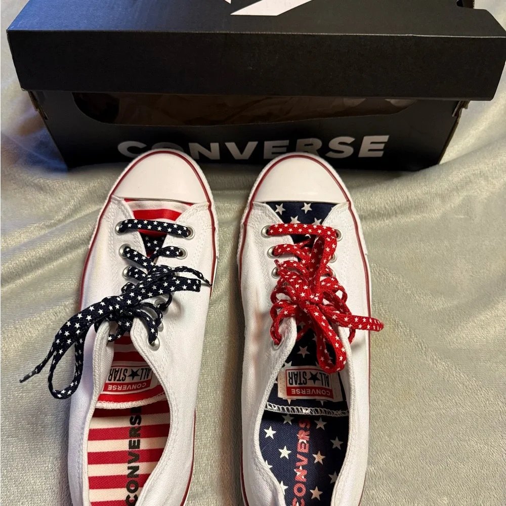 Converse ~ New In Box ~ Men’s Size 10 ~ Women’s Size 12 ~ Chuck Taylor All Star - Picture 5 of 16